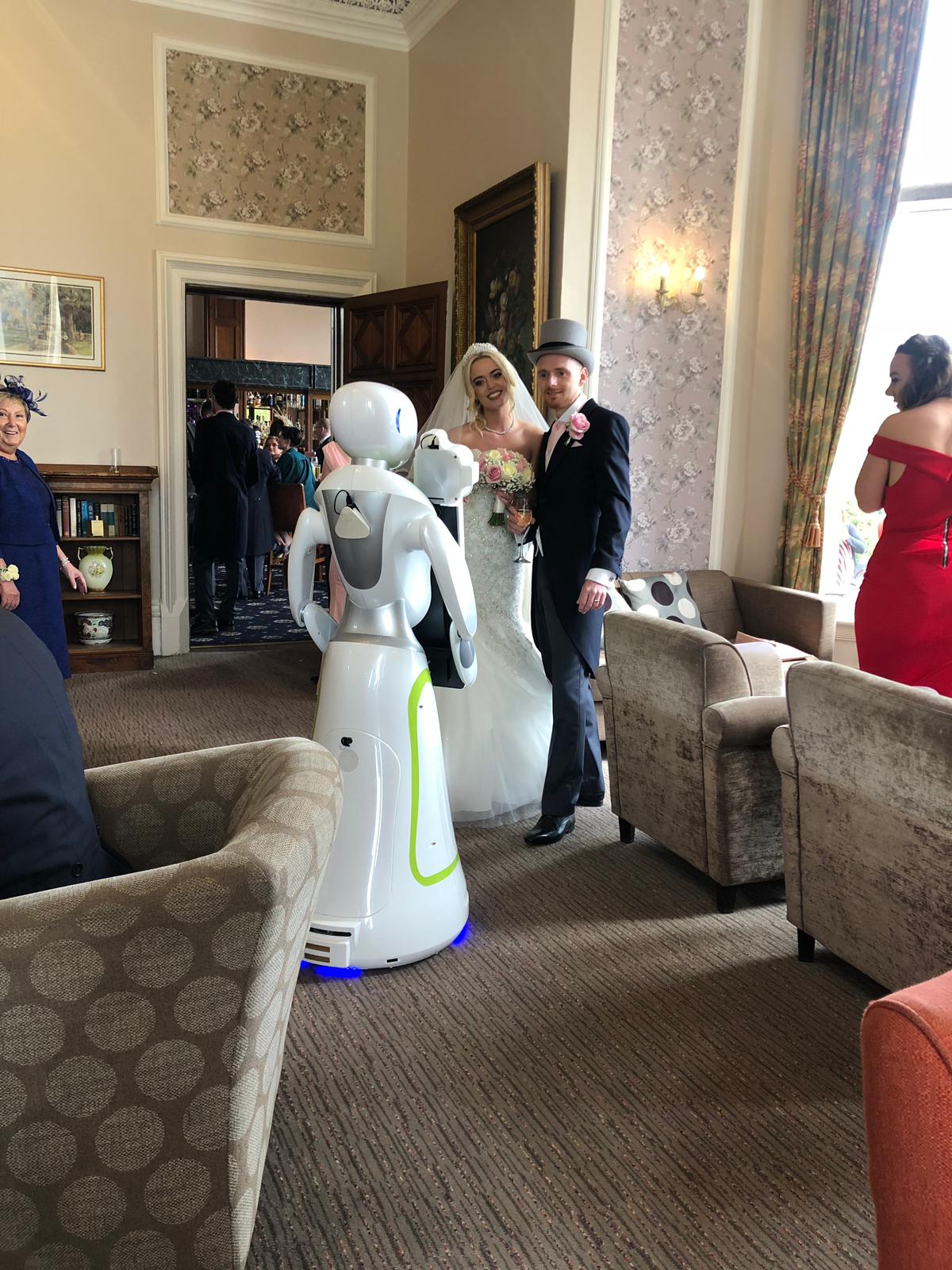 wedding Photo Robot 